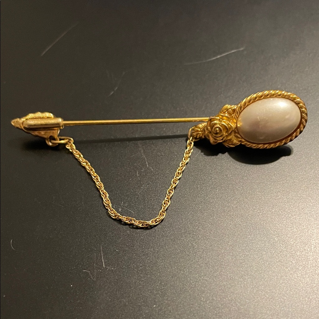 Vintage Gold And Cream Pearl Brooch/Hat Pin